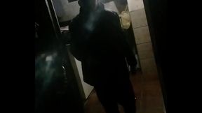JOVEM SAFADO LEVANDO PORRA NA CARA