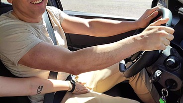 REAL VIDEO we go to Burger King, she gives me a blowjob while driving and we end up fucking in the car