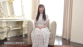 Airi Ichise's seductive smile leads to an intense facial and deep throat pleasure