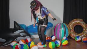 Yukii's Small Beachball Sit Popping Adventure