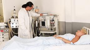 ”Doctor fucks his old patient”