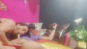 Boneca trans gostosa sendo destro&ccedil_ada por cliente da pica grande e grossa que soca gostoso no seu cuzinho