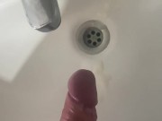 Empiezo en la cama en silencio y termino en el baño para que nadie se entere