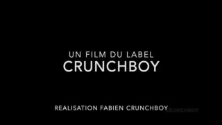 Der französische Amateur-Hengst Gianni Maggio fickt ungeschützt mit seinem großen Schwanz und spritzt in ihren engen Arsch.