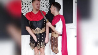 Blowjob, Paar, Ohne Sattel, Ficken, Gesichtsbesamung, Rollenspiel, Stiefbruder – Amateur-Schwule werden in den Arsch gefickt