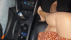 Elegant Mature Mom in Stockings and High Heels Seduces Taxi Driver