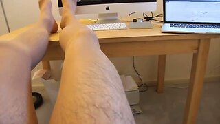 Cumming to pantyhose vid