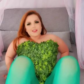 Sexy Poison Ivy Cosplay Tease