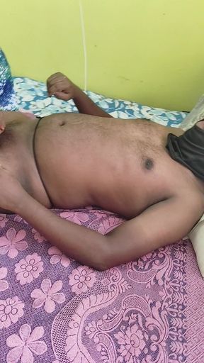 House Wife Fucks the Gas Cylinder Delivery Boy