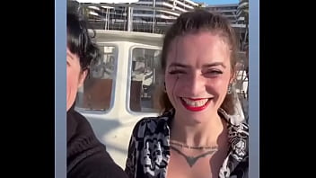 Aqu&iacute_ estamos las dos por Barcelona