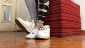 WHITE SOCKS IN NIKE SNEAKERS (LONG) - MP4 Mobile Version