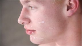 GayRoom Blondie b. has a real life internet fuck!