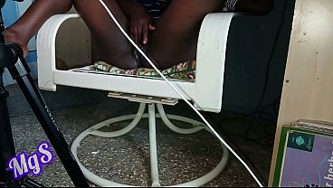 Four fingers masturbation makes my pussy wet