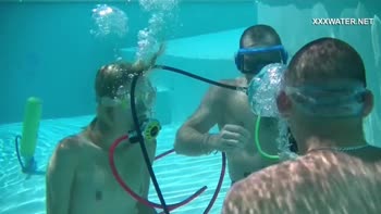 Samantha's Underwater Orgasmic Encounter