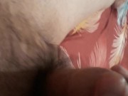 Se la jala antes de la cama