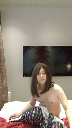 Japanese amateur crossdresses wearing morphsuit masturbate   Clip 1