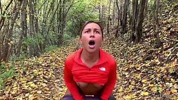 Amateur girl pees in the woods while giving JOI countdown
