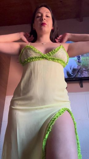 Hairy amateur teen shows off her tits and juicy pussy.