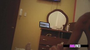 Experimentando con una shemale en mi primer video de sexo