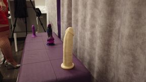 I test all my dildos in my hotel in Lyon