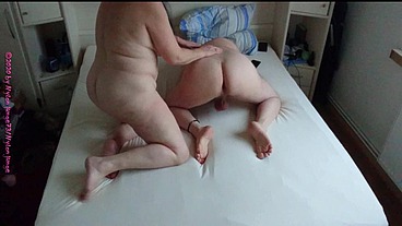 Streicheleinheiten von einer MILF
