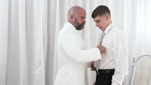 masonicboys: DILF Lures Young Fucker In