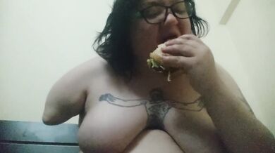 Amputee feedee eats 100 burgers day 6 Smokes while getting stuffed