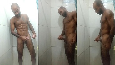 MAVAMBO MALLEOS GREGO MOSTRANDO A ROLA