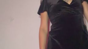 Goth GF twerking