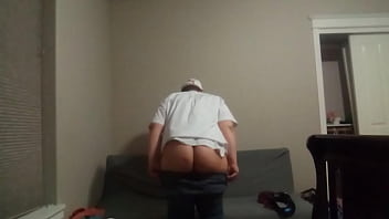 Guys can twerk