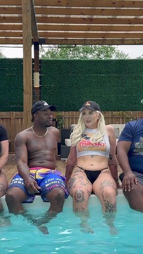 Mrflourish Podcast with Guest Roxi Keogh, Gigi Patsy and Datjguy