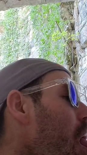 A French Tourist Gets Sucked off by a Croatian in a Ruined Fort