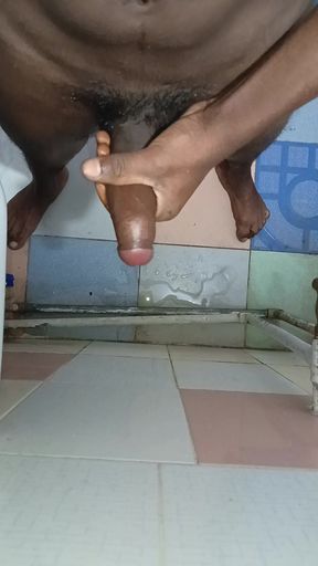 Bathroom musterbatio on crimpie