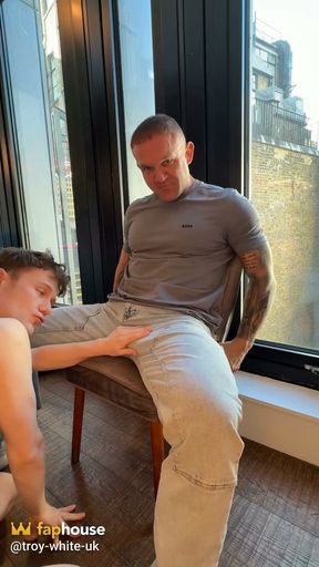 Aussie Twink Gets Facial From Huge Cock