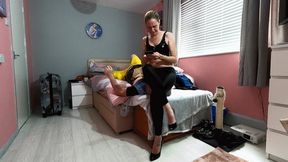 Danielle Wet Look Leggings Head Sitting