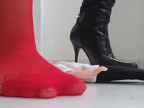 GIANTESS TRAMPLE MAN 3