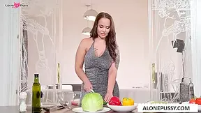 Jennifer Mendez In Curvaceous Gets Double Penetrated In Hardcore Pov