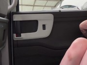 男２人に車内オナニー見つかり連続生挿入中出しされて逃げられた。濡れたオマンコをいきなり舐められ潮吹きも。