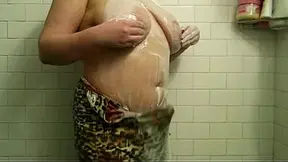 Hot fat BBW MATURE BABE & pregnant transgender futunari in bathroom with huge