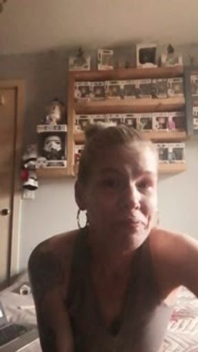 Come get ready for a naughty video AT ONLYFANS/SPANKABLEROXYRAE