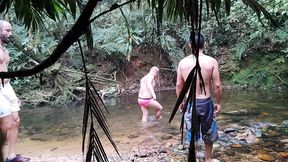 grupal na floresta