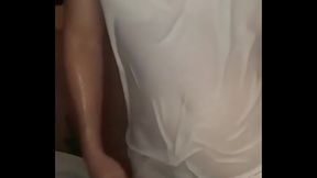 Đ&aacute_i l&ecirc_n &aacute_o ba lỗ