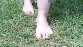 BBW Wife Barefoot Garden - Muddy Feet, Lift &amp; Carry, Footjob