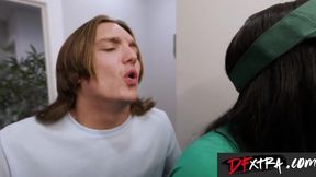 Horny BF Fucks August Skye’s Thick Ass Before Work Rush - DFxtra
