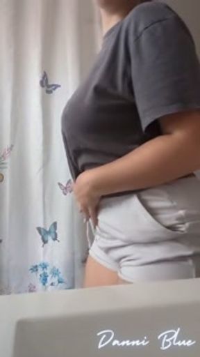 Big Booty White Girl With Great Tits