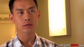 Eurobabe takes her ass filled during a sensual massage