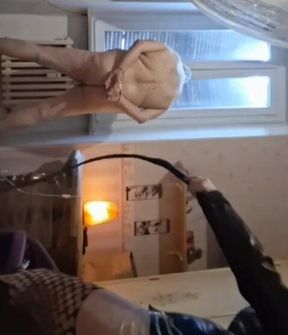 Slave & punizione frusta