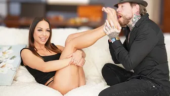 Nomi Malone's Perfect Feet Worship Session With Dean Van Damme