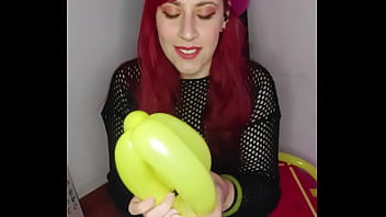 Profesora de GYM te entrena con GLOBOS! LOONER JOI EXTREMO!