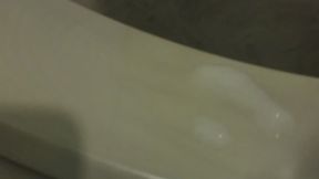 Straight guy trying out his cum